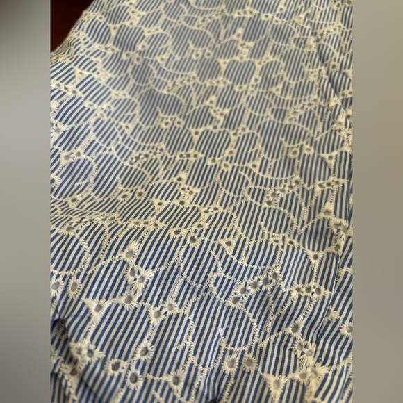 Lilly Pulitzer Buttercup short - Picture 4 of 4